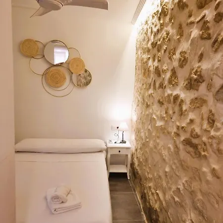Claudia Tourist Apartment Alicante
